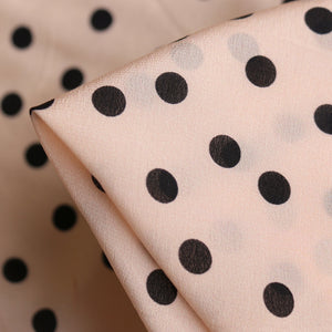 Julia Spot Meringue/Black Silk Crepe De Chine